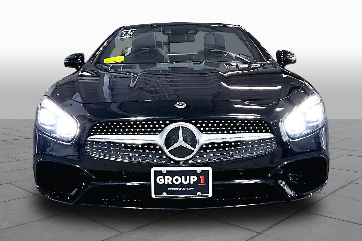 Used 2018 Black Mercedes-Benz SL 550 image 3
