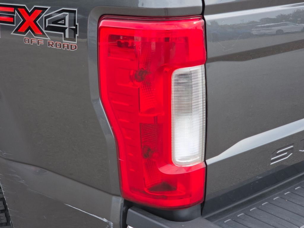 Used 2019 Gray Ford XLT image 15