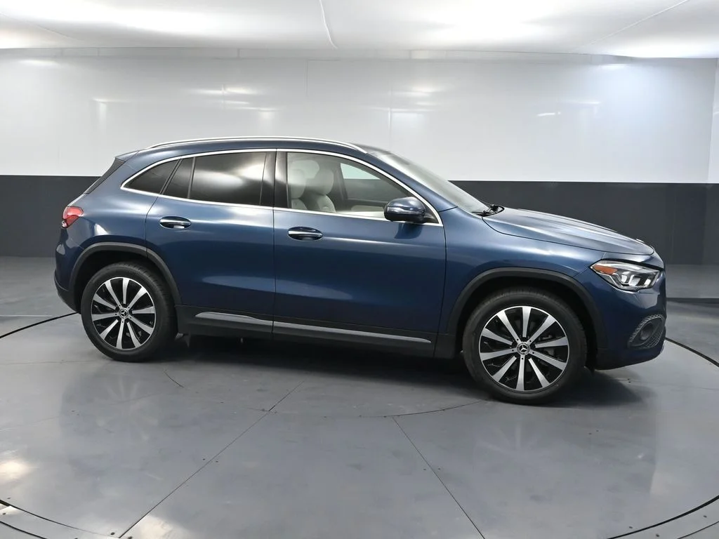 Used 2022 Blue Mercedes-Benz GLA 250 image 2