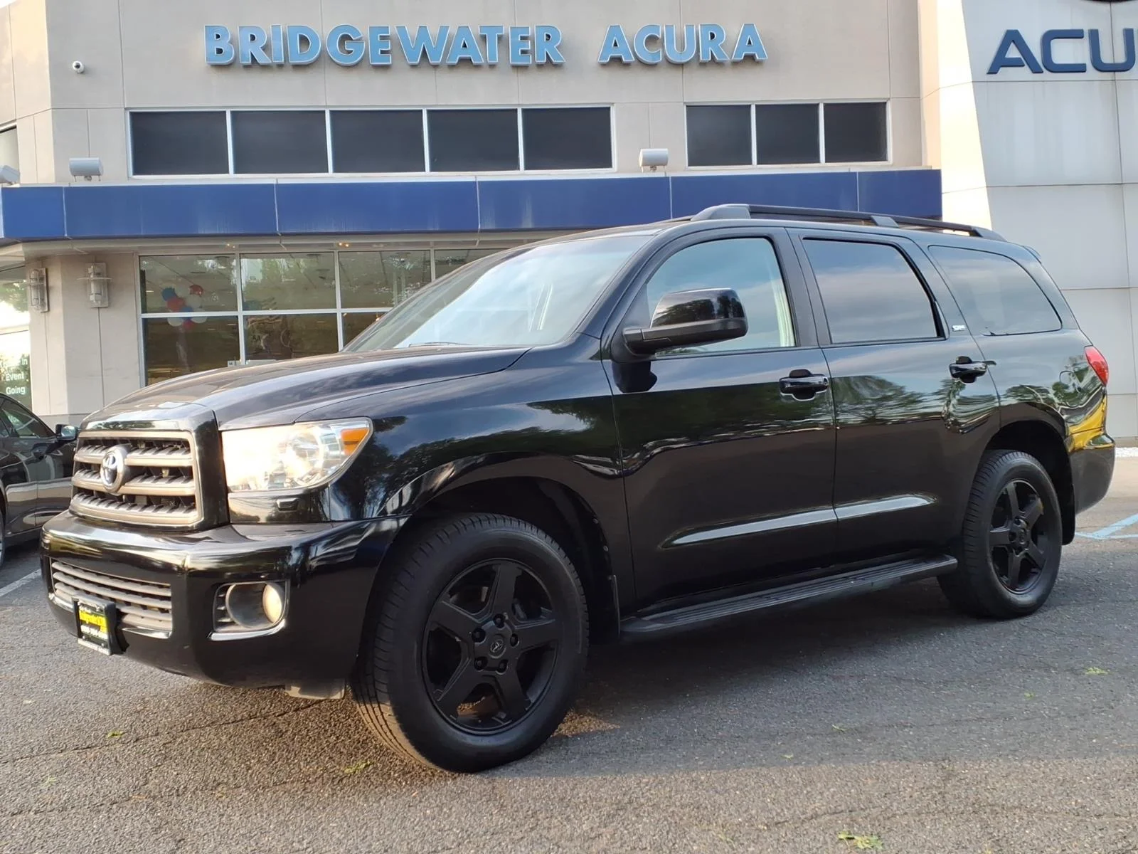 2013 Toyota Sequoia 5.7 Auto 4WD SR5's photo