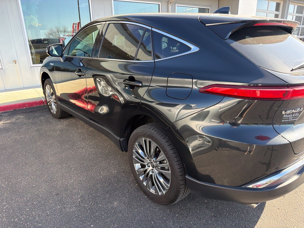 Used 2021 Toyota Venza Limited with VIN JTEAAAAH6MJ013424 for sale in Fergus Falls, Minnesota