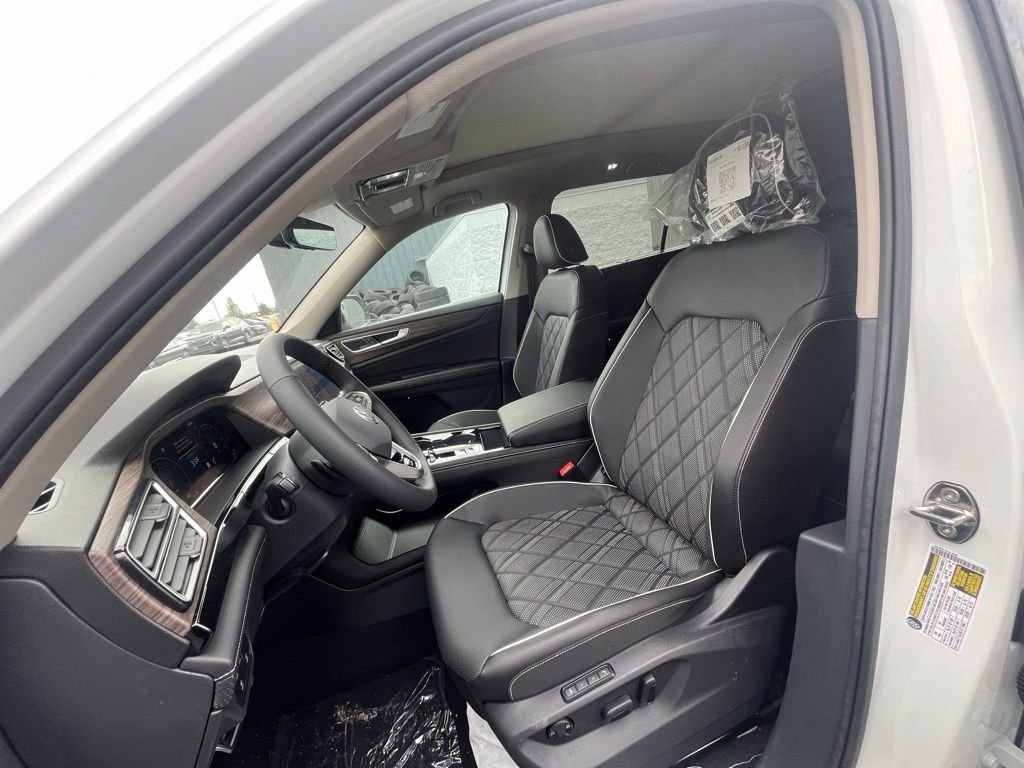 New 2026 White/off-white Volkswagen 2.0T SEL Premium R-Line image 10