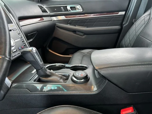 2016 Ford Explorer Platinum - Photo 38