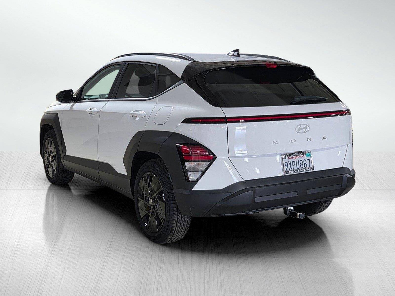 Certified Used 2026 Atlas White Hyundai SEL Sport image 5