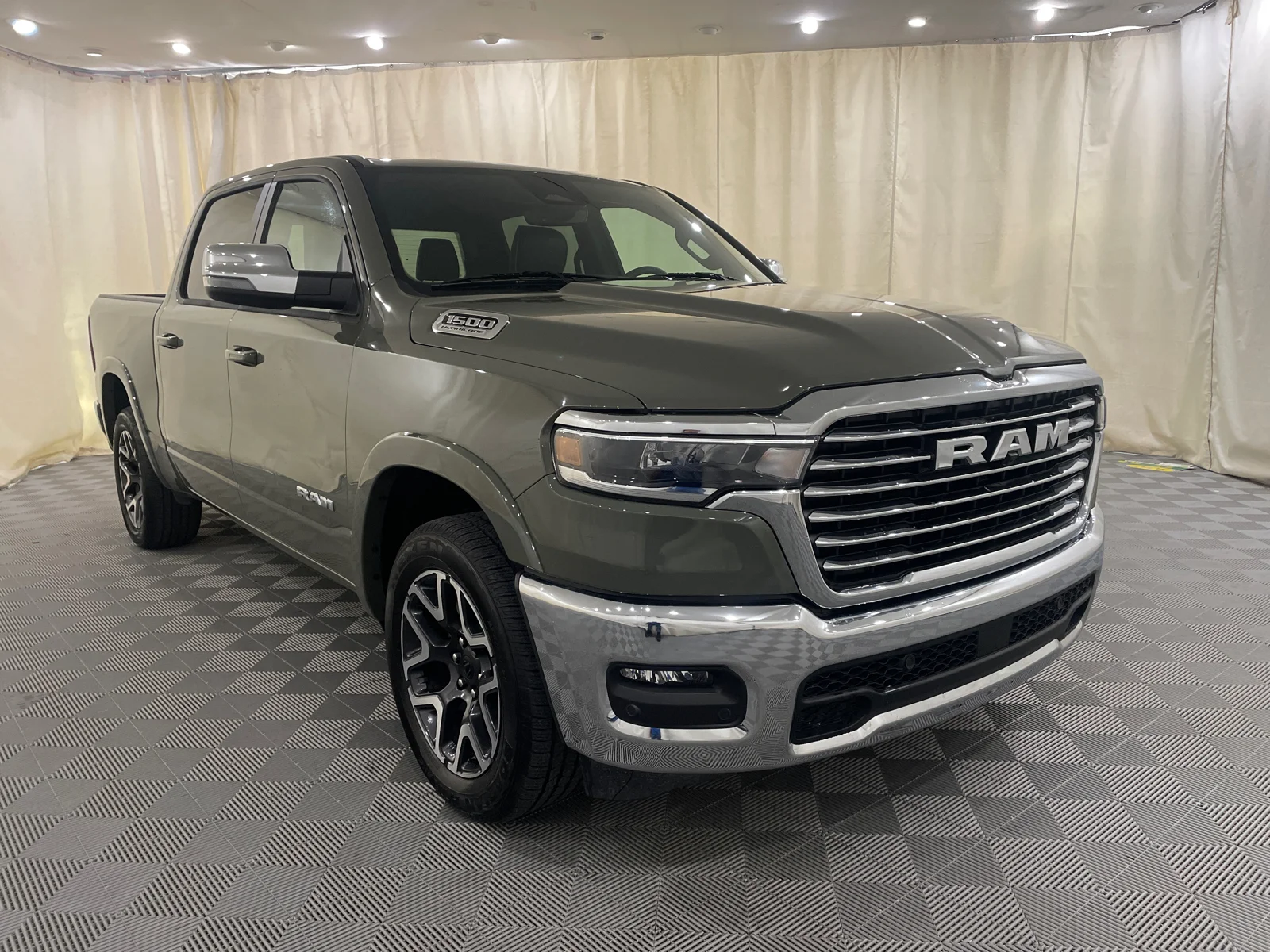 Used 2026 Canyon Lake Ram Laramie image 3