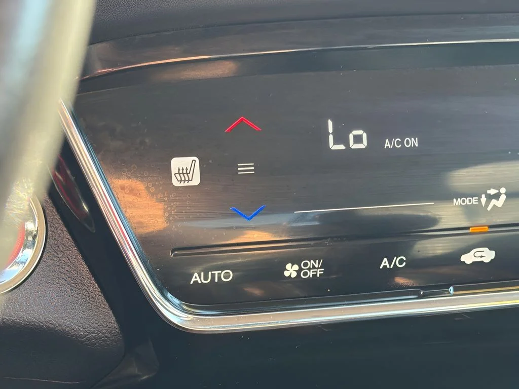 Used 2019  Honda EX-L image 25