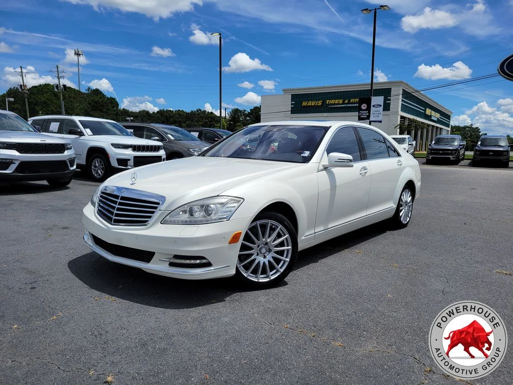Used 2011 White Mercedes-Benz S 550 image 1