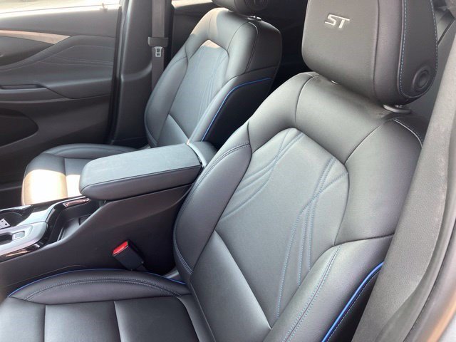 Used 2025 Moonstone Gray Metallic Buick Sport Touring image 11