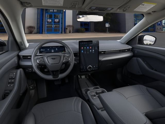 Used 2025 White Metallic Ford Premium image 9