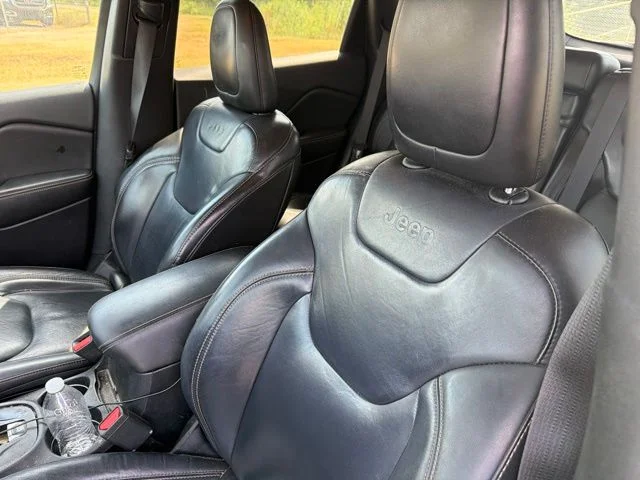 Used 2016 Gray Jeep Limited image 9