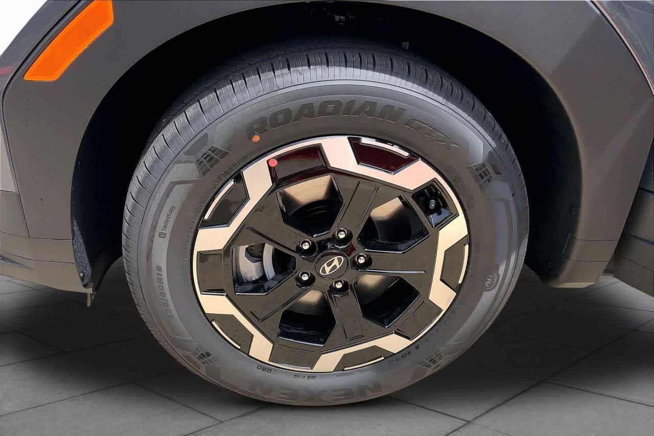 New 2026 Ecotronic Gray Hyundai SEL FWD image 11
