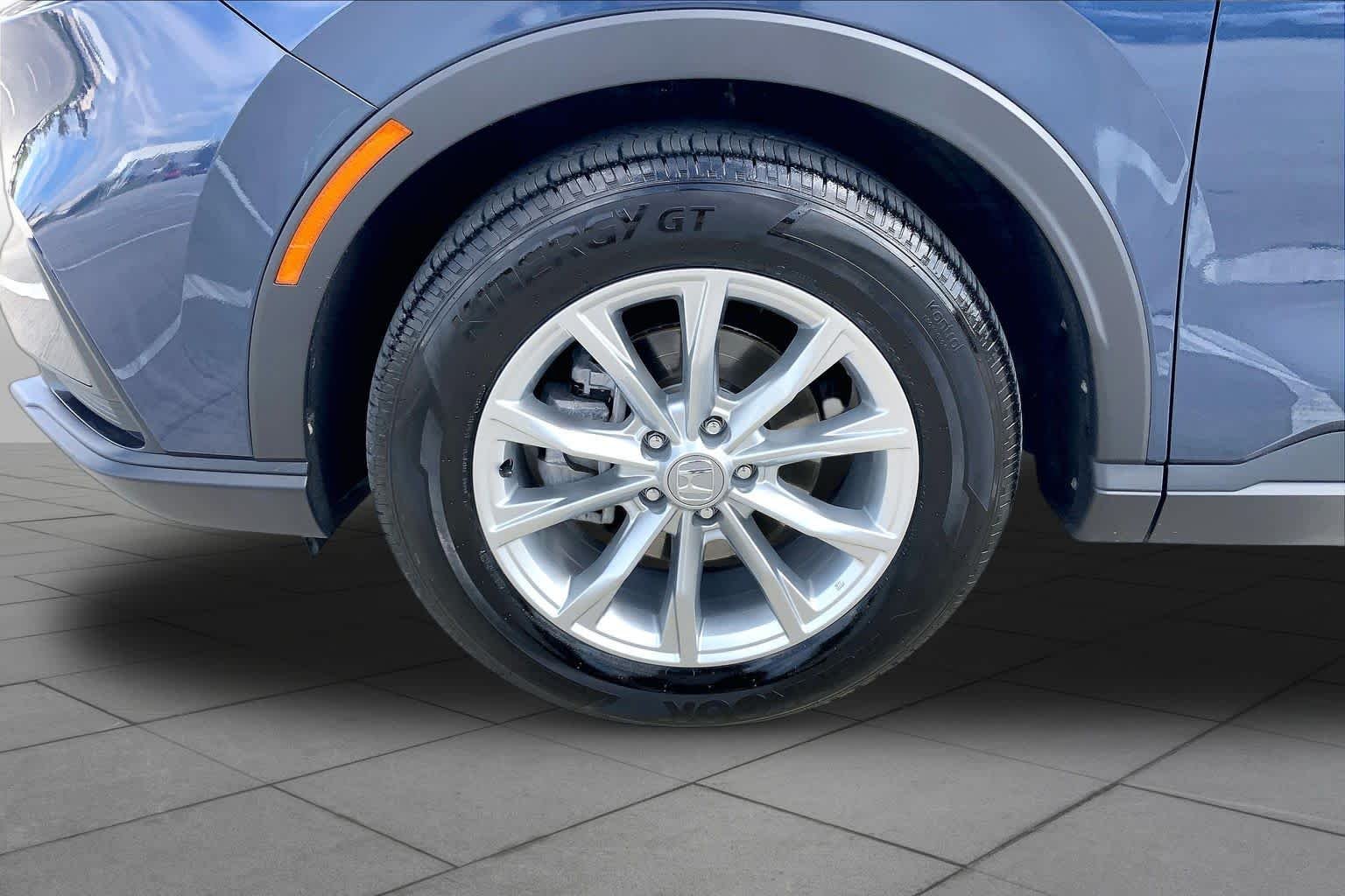 Used 2025 Canyon River Blue Metallic Honda EX image 11
