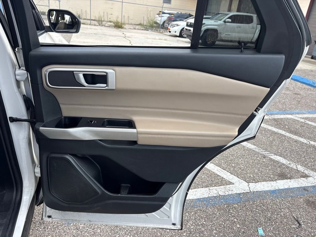 Used 2022 White Ford XLT image 16