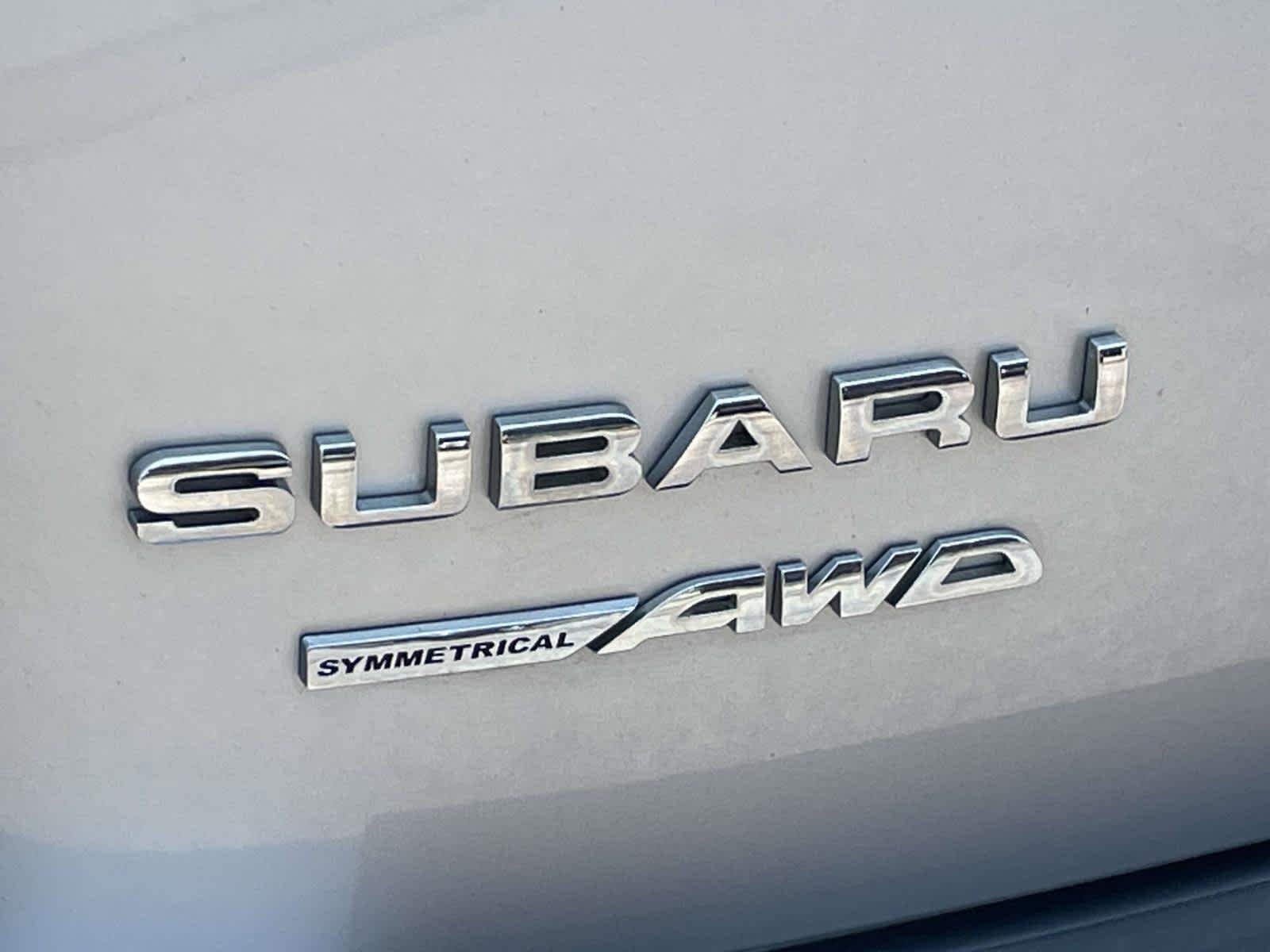 Used 2019 Ice Silver Metallic Subaru Premium image 14