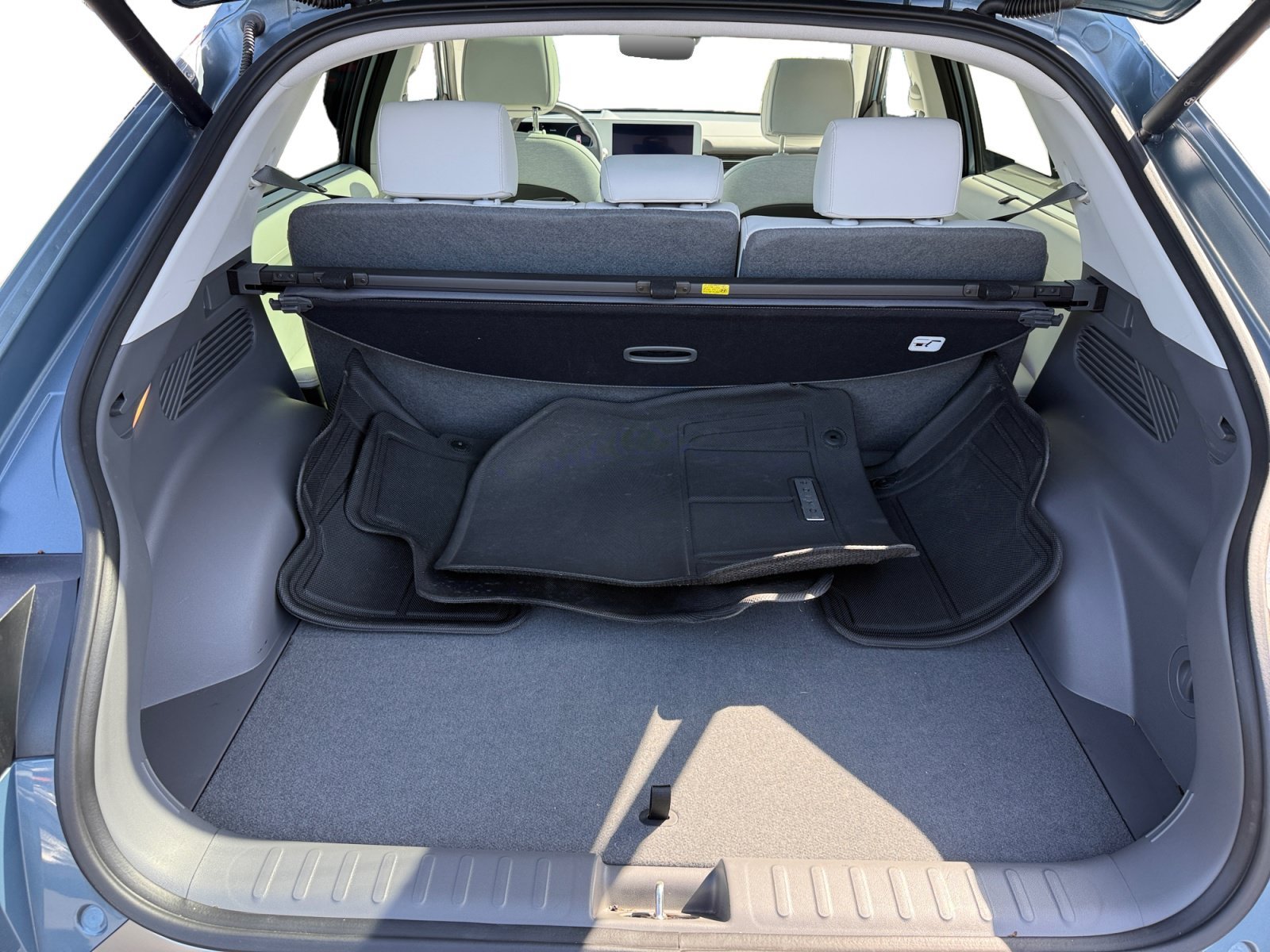 Used 2024 Blue Hyundai Limited image 17