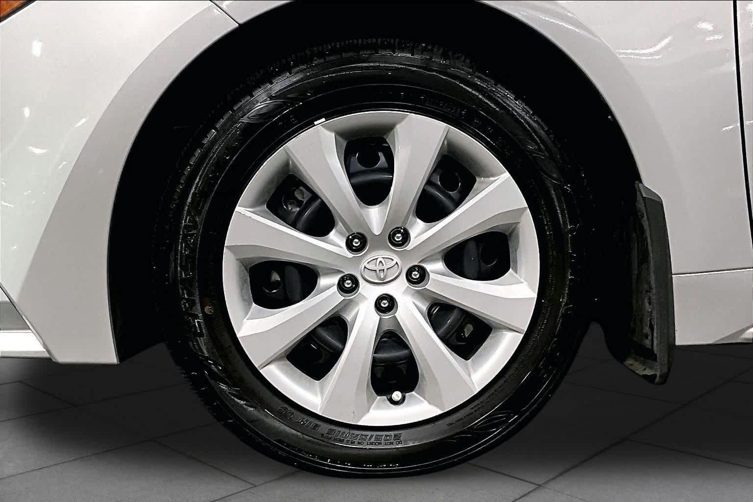 Used 2024 Classic Silver Metallic Toyota LE image 11