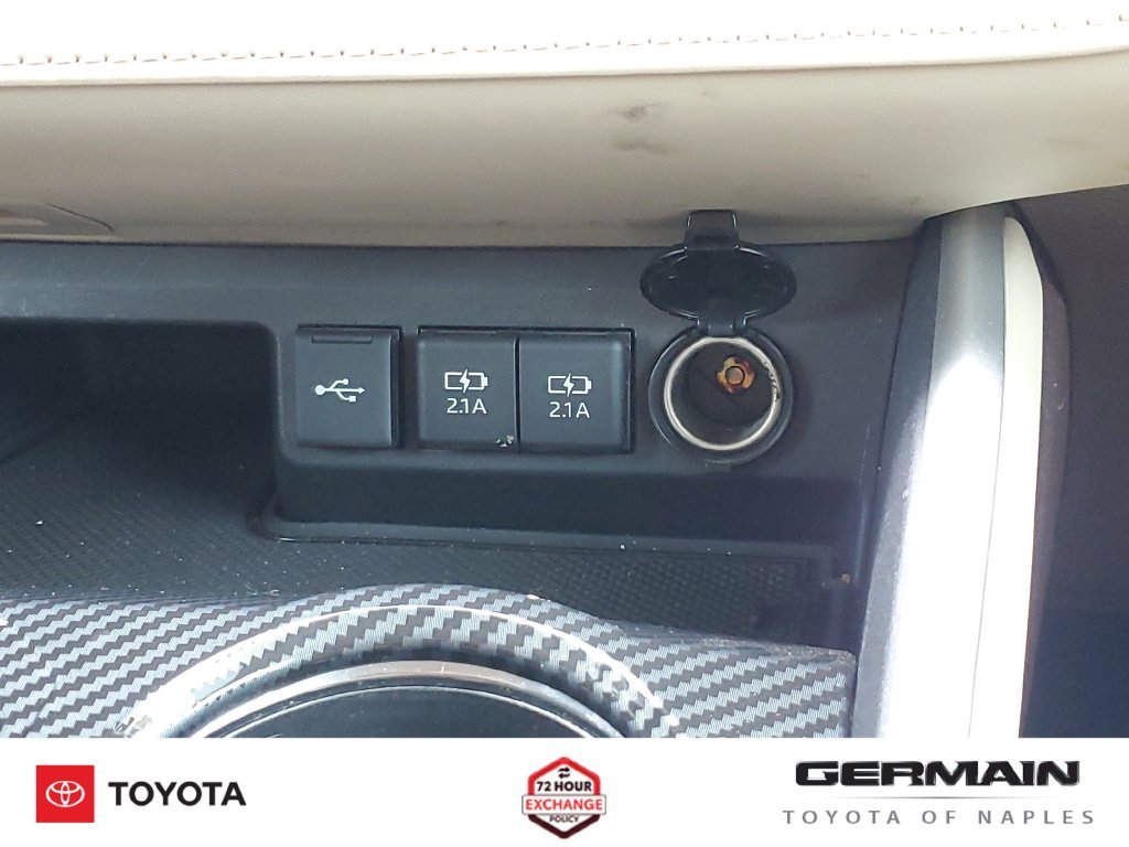 Used 2021 White Toyota XLE image 33