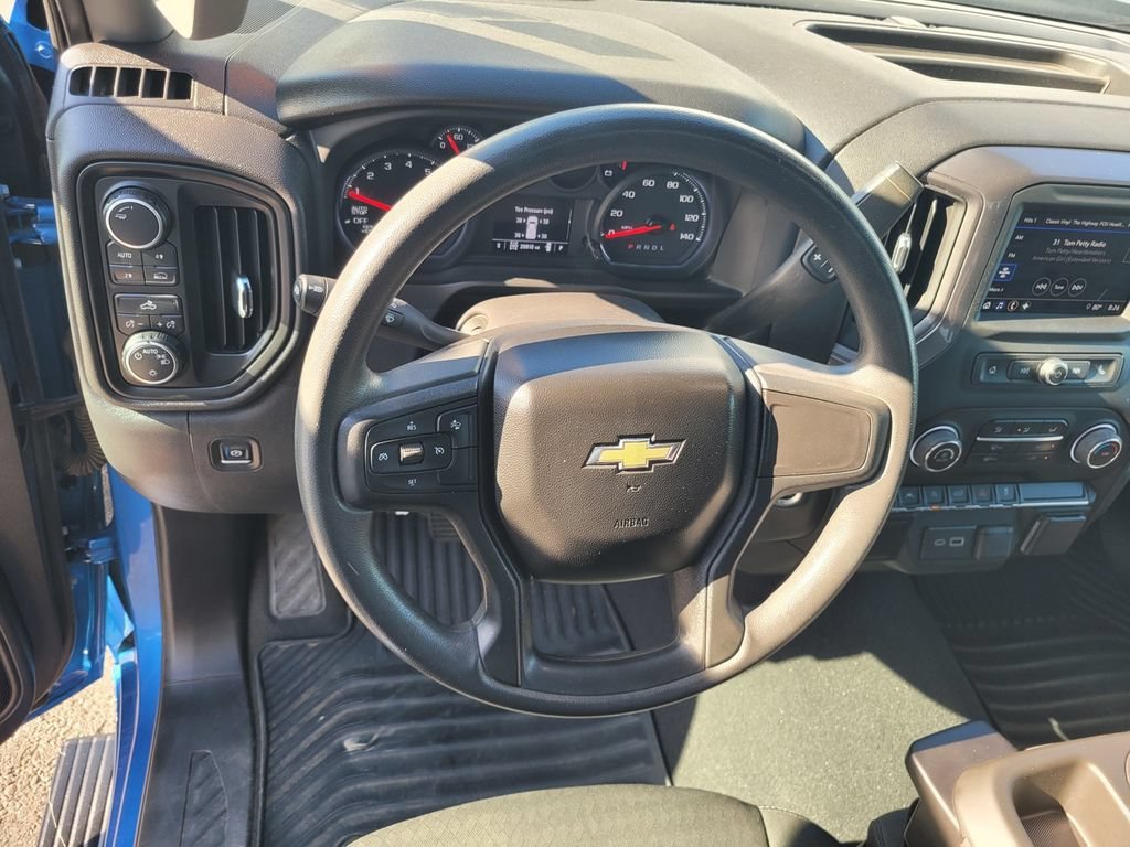 2023 Chevrolet Silverado 1500 Custom view 23