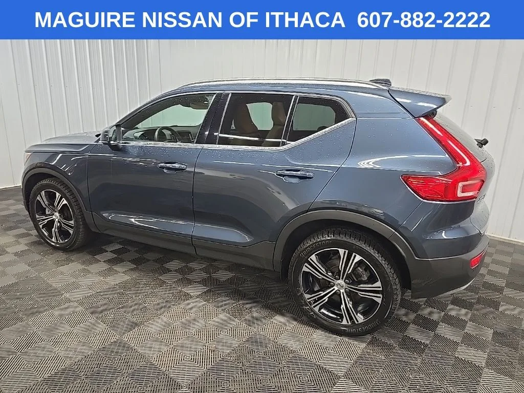 Used 2021 Blue Volvo T5 Inscription image 4
