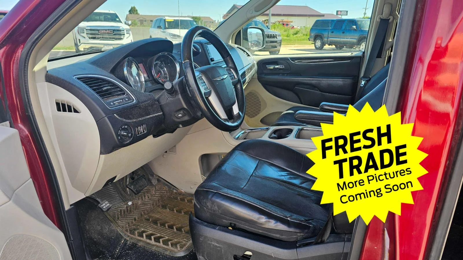 Used 2013  CHRYSLER  image 10