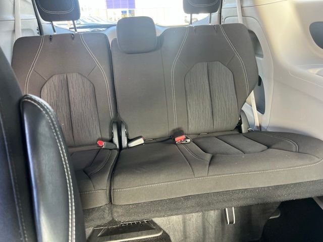 Used 2023 Red Chrysler LX image 8