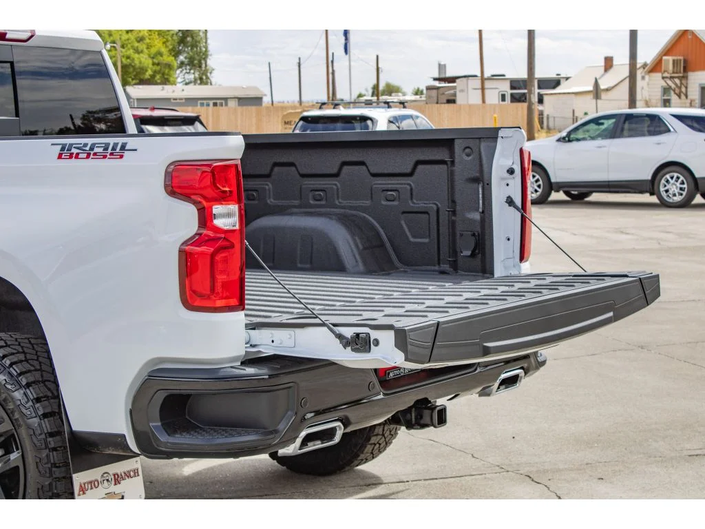 New 2026 Summit White Chevrolet LT Trail Boss image 14