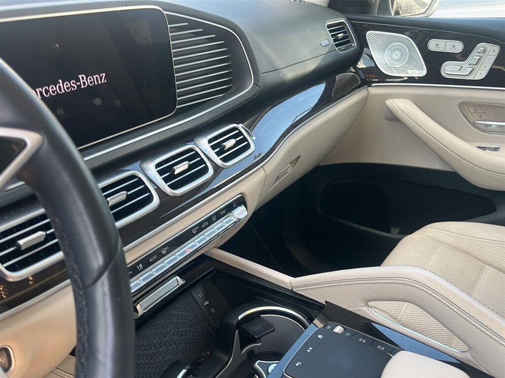 Certified Used 2025 MANUFAKTUR Moonlight White Metallic Mercedes-Benz GLS 450 image 7