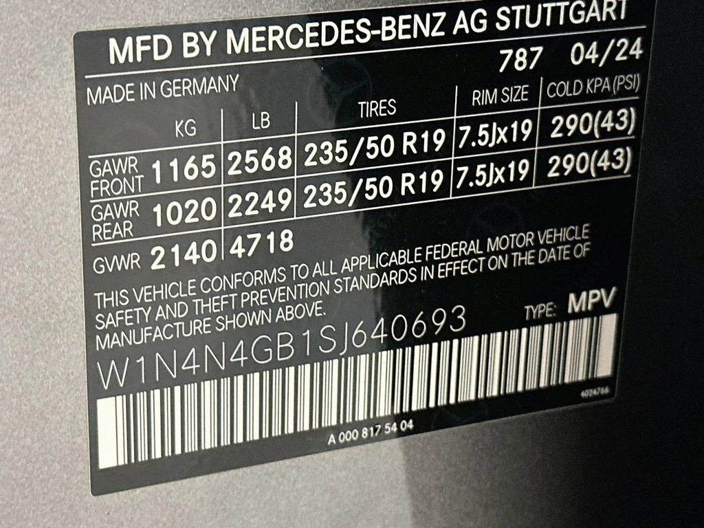 Certified Used 2025 Mountain Gray Metallic Mercedes-Benz GLA 250 image 34