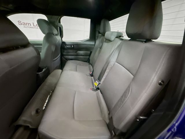 2025 Toyota Tacoma SR5 - Photo 24