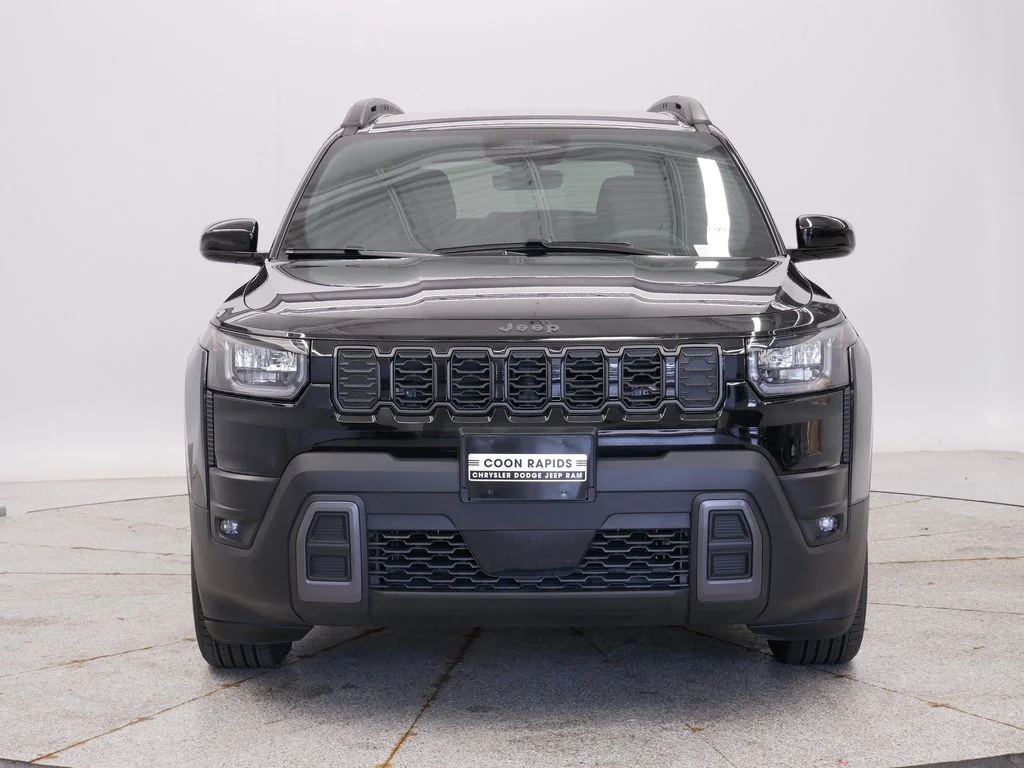 New 2026 Diamond Black Crystal Pearlcoat Jeep Laredo image 9