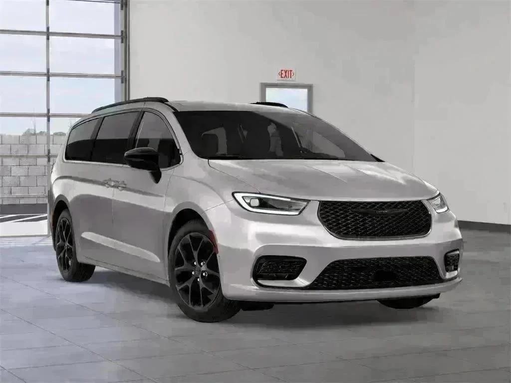 2026 Chrysler Pacifica Select - Photo 8