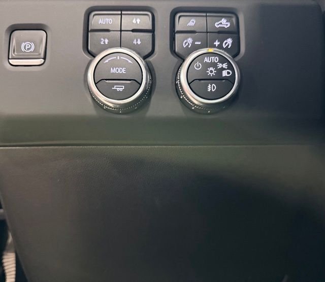 Used 2024 Black GMC AT4 image 32