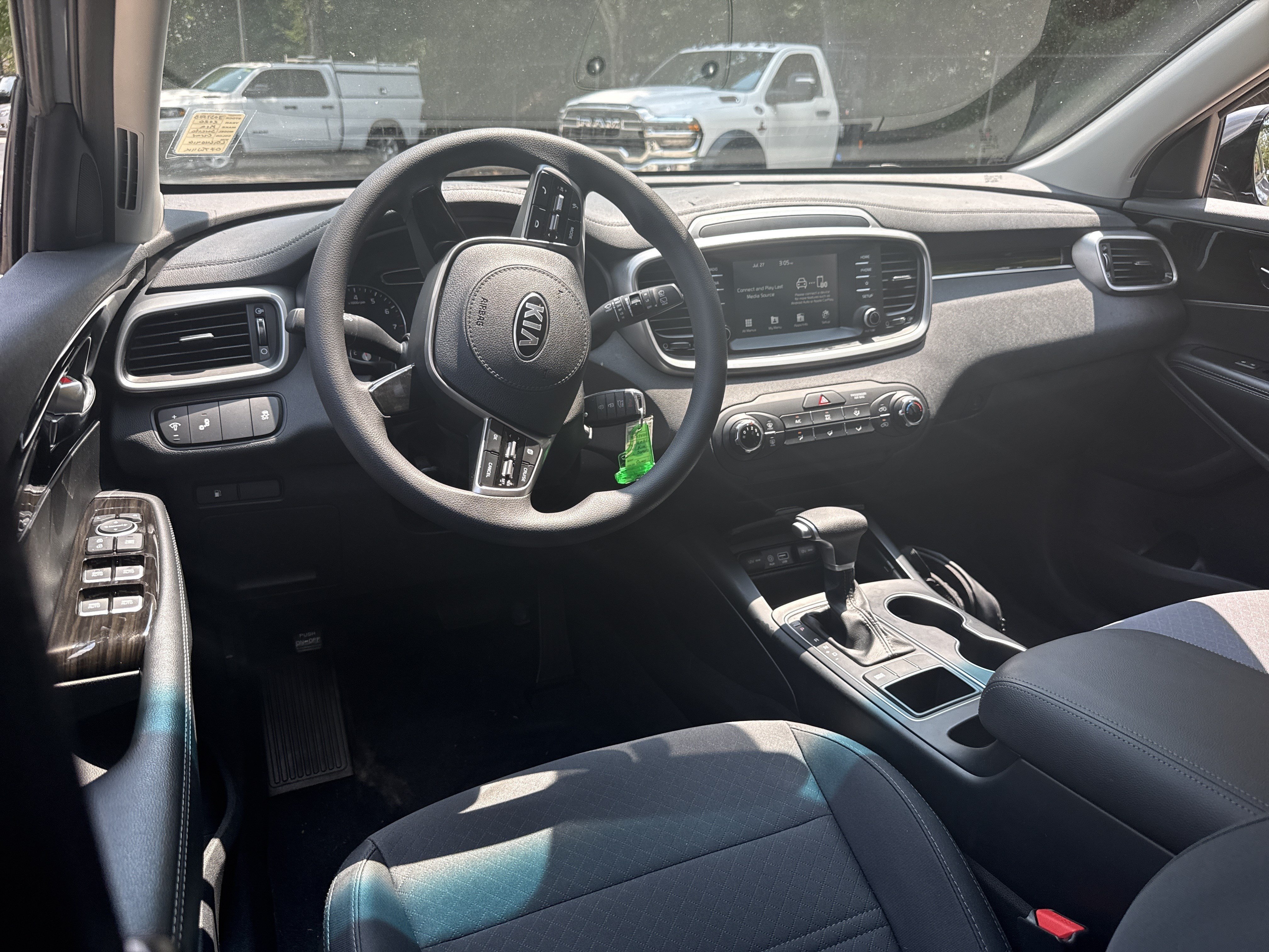 Used 2020 Everlasting Silver Kia LX image 22