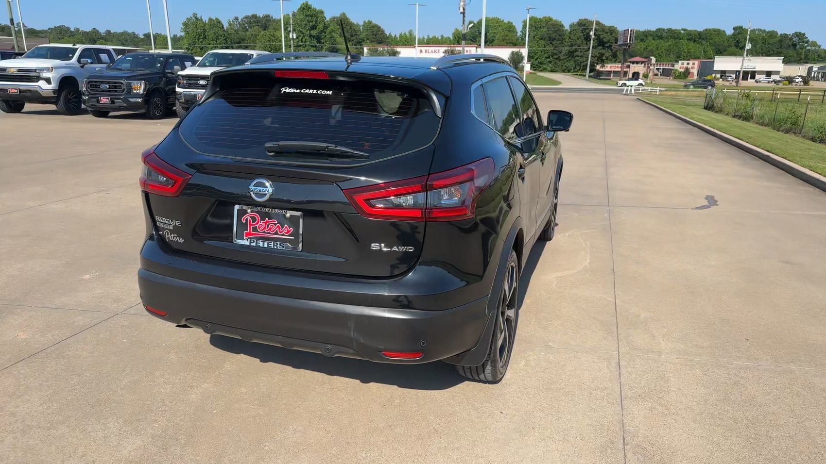 Used 2022 Magnetic Black Pearl Nissan SL image 8