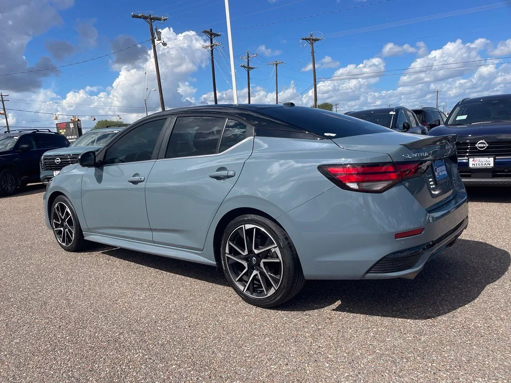 Used 2024 Gray Nissan SR image 5