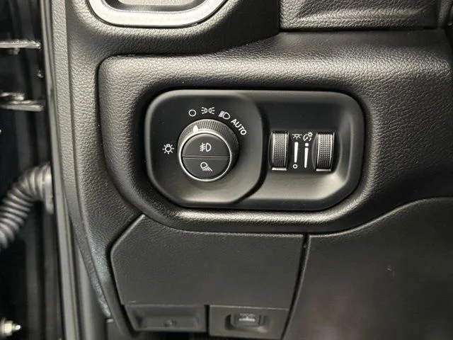 Used 2024 Black Ram Laramie image 14