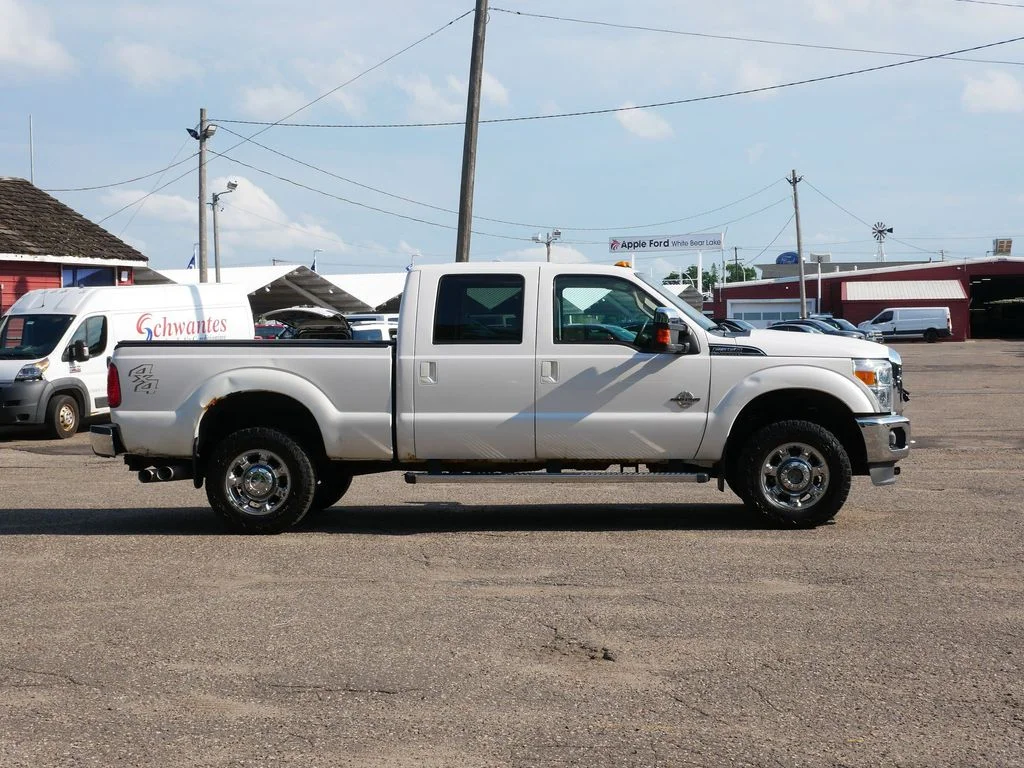 Used 2012 White Ford Lariat image 2