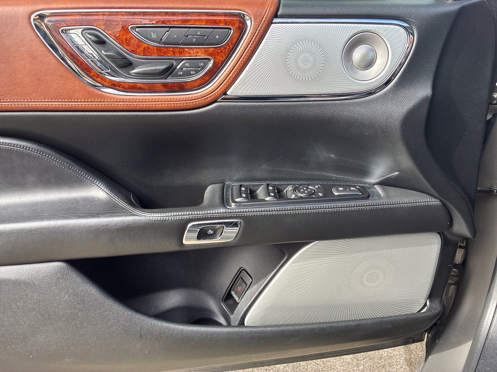 Used 2020 Gray Lincoln Black Label image 35