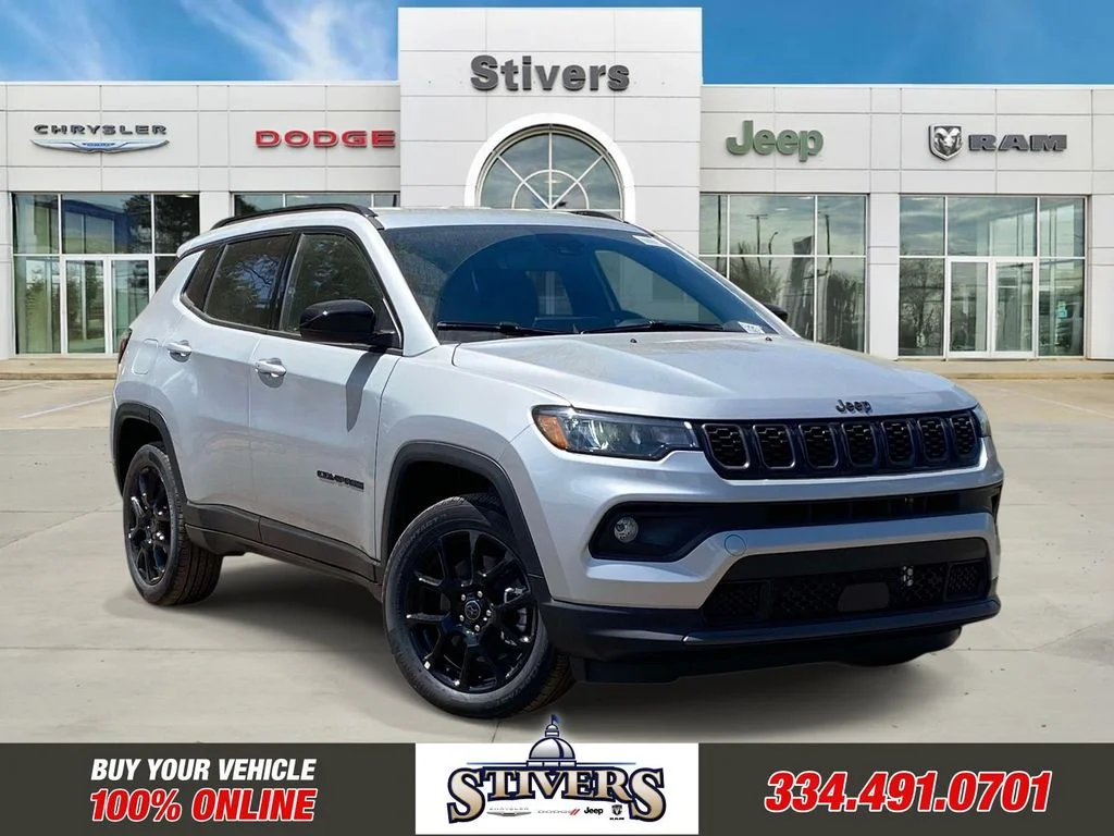 New 2026 Silver Zynith Metallic Clearcoat Jeep Latitude Altitude image 1