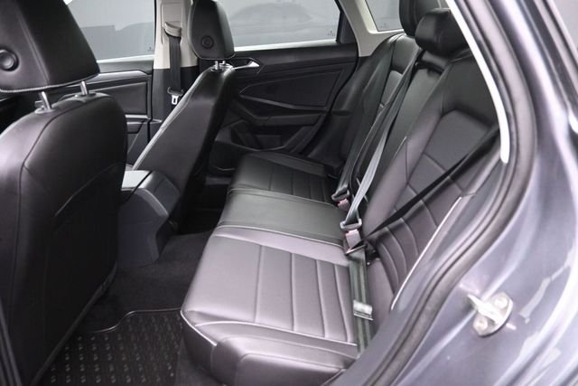 Used 2023 Platinum Gray Metallic Volkswagen 1.5T SE image 25