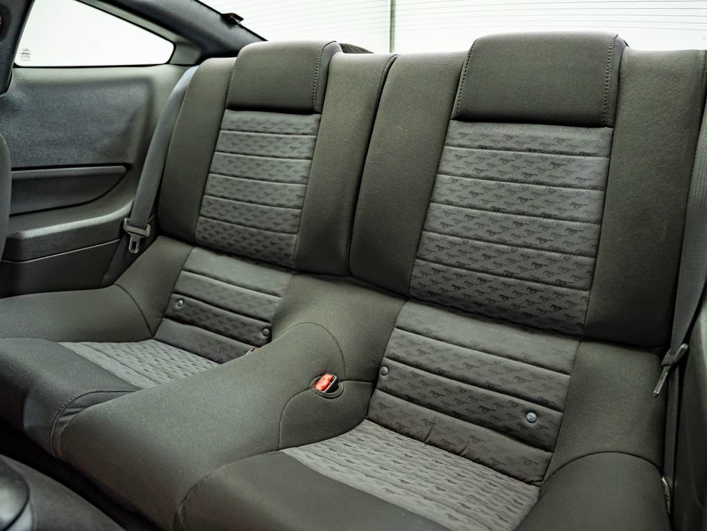 Used 2008 Black Ford GT Deluxe image 35
