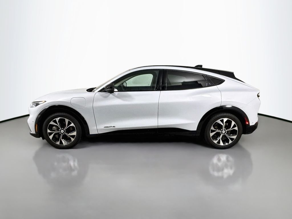 Used 2023 Space White Metallic Ford Premium image 11