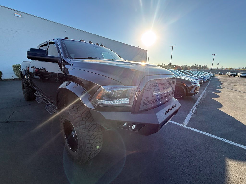 Used 2015 Brilliant Black Crystal Pearlcoat Ram Laramie image 5