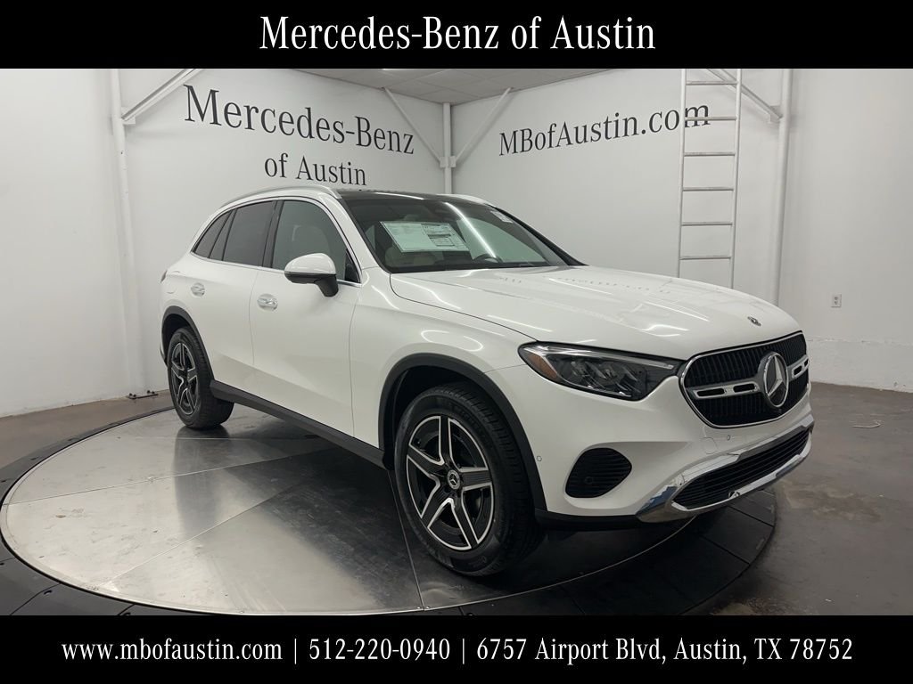 2026 Mercedes-Benz GLC GLC 300's photo