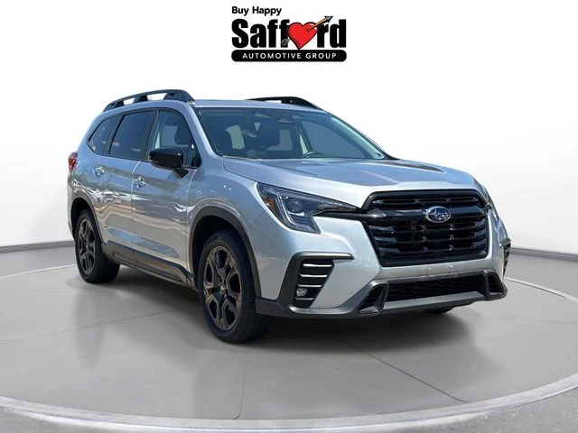 Used 2025 Silver Subaru Onyx Edition image 11