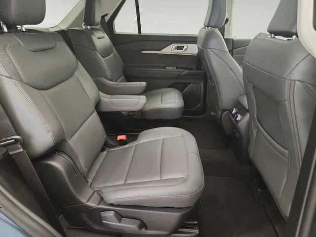 New 2026 Vapor Blue Metallic Ford Active image 27