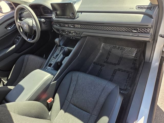 2025 Honda Accord SE - Photo 16
