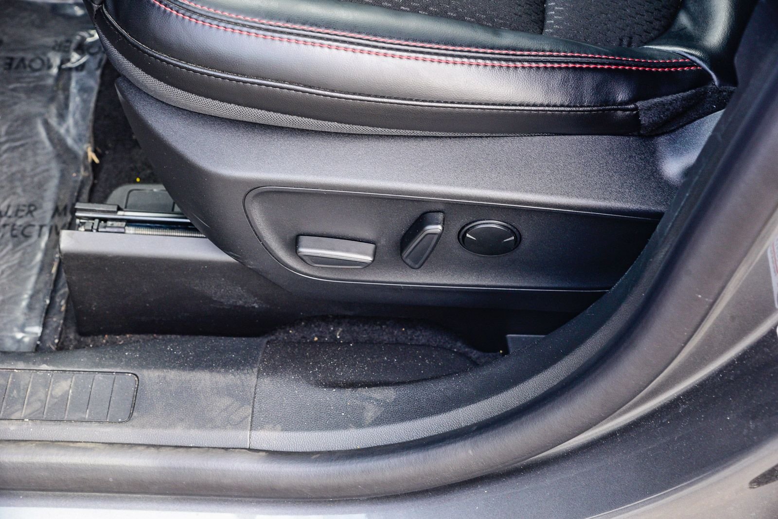Used 2025 Gray Ford ST-Line image 20