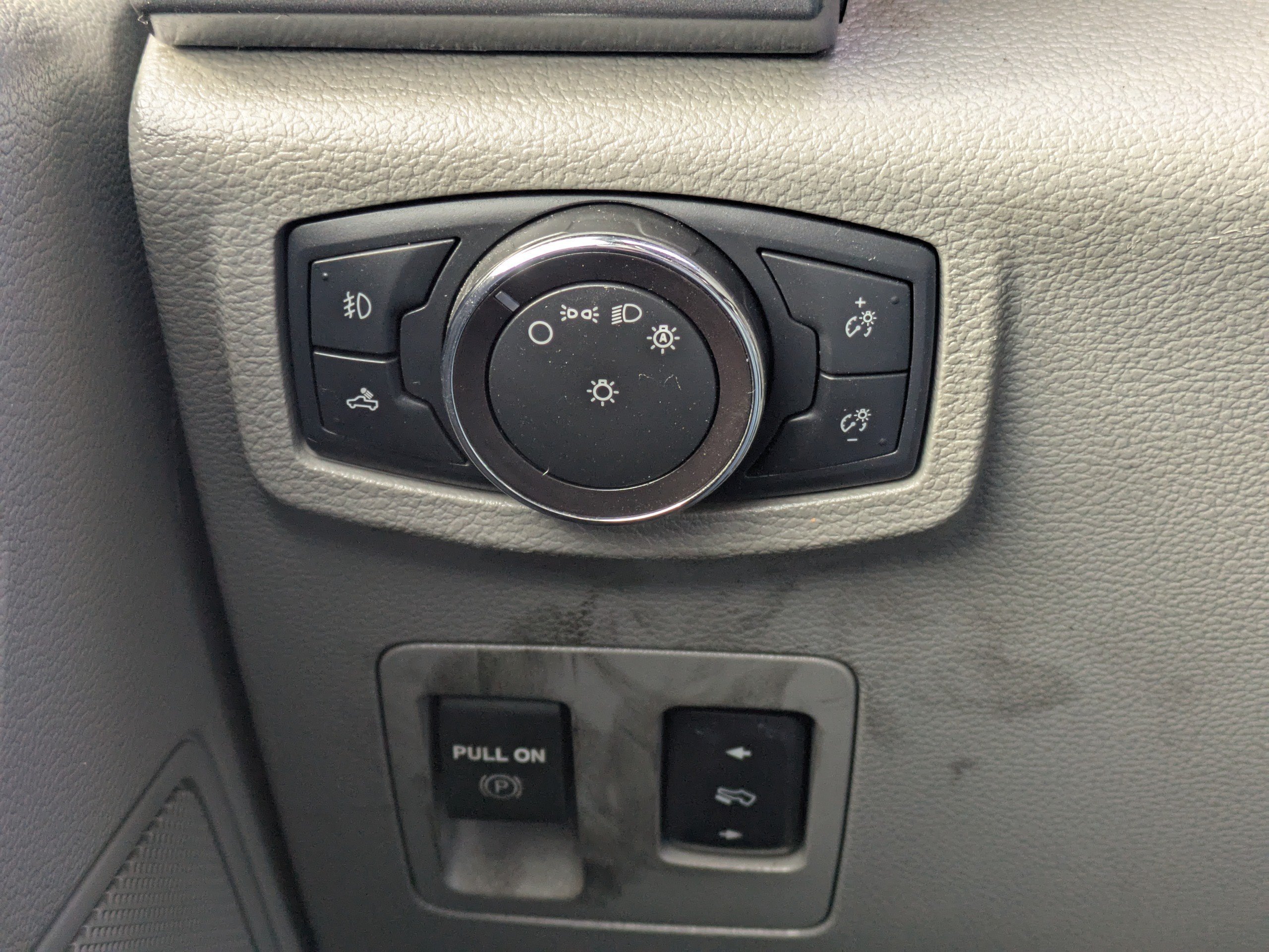 Used 2019 Blue Jeans Metallic Ford XLT image 26