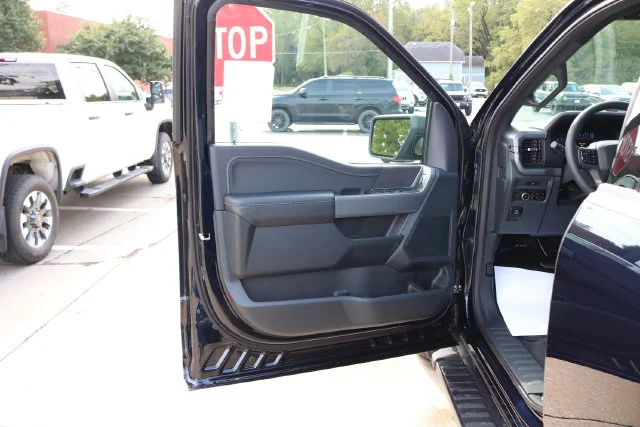 New 2026 Antimatter Blue Metallic Ford XLT image 23